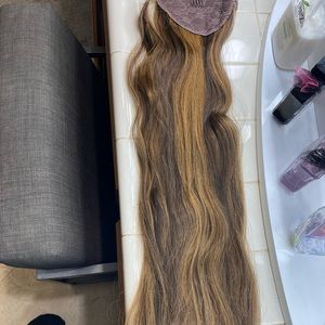 Zala synthetic hair extenions pony clip 20 inches